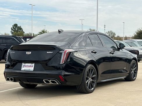 Used 2025 Cadillac CT4 V image 9