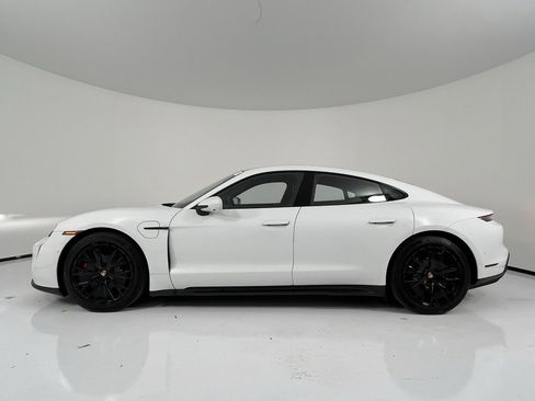 Certified 2024 Porsche Taycan GTS image 2