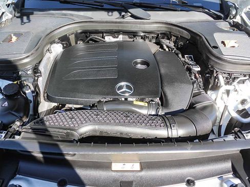 Used 2022 Mercedes-Benz GLC 300 GLC 300 image 25