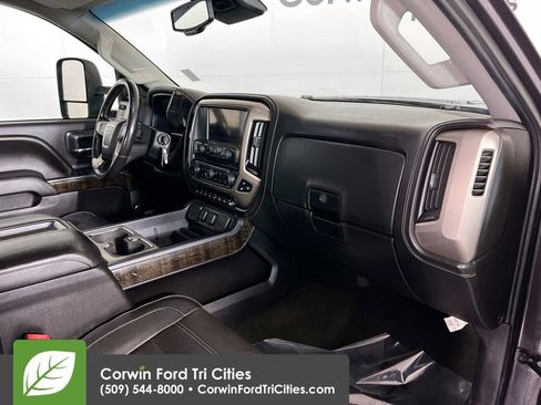 Used 2015 GMC Sierra 3500 Denali w/ Duramax Plus Package image 28