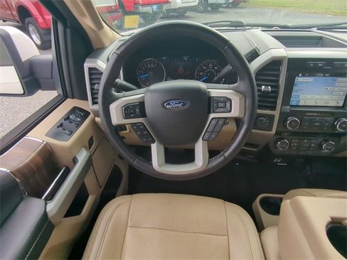 Used 2017 Ford F150 Lariat w/ FX4 Off-Road Package image 17