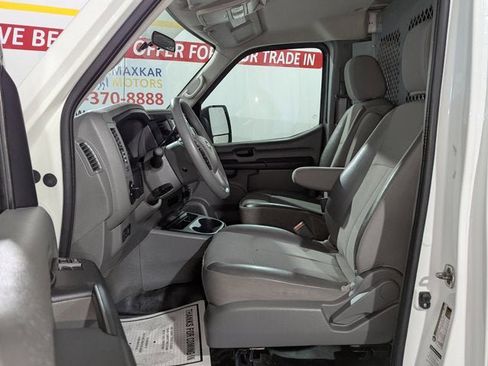 Used 2021 Nissan NV 2500 S image 17