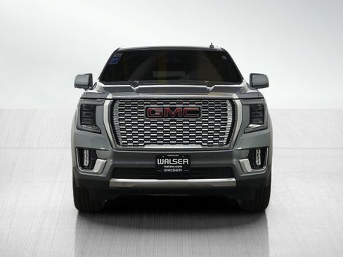 Used 2021 GMC Yukon XL Denali w/ Denali Premium Package image 8