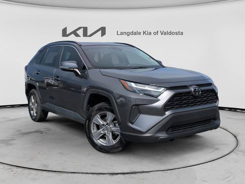 Used 2023 Toyota RAV4 XLE w/ Convenience Package FWD image 2
