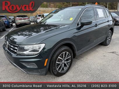 Used 2019 Volkswagen Tiguan SE w/ Panoramic Sunroof Package