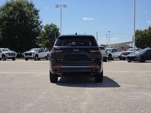 Used 2021 Jeep Grand Cherokee L Summit w/ Luxury Tech Group V image 6