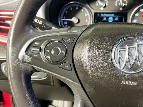 Used 2019 Buick Enclave Preferred w/ LPO, Luxury Package image 18