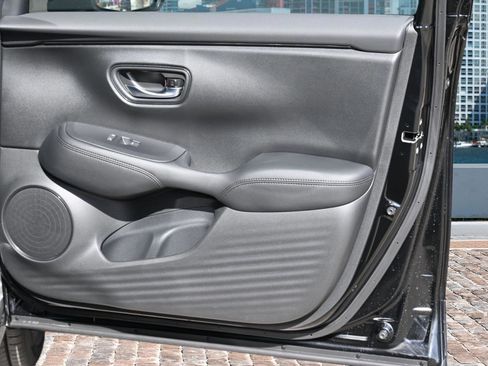 New 2027 Honda HR-V LX image 12