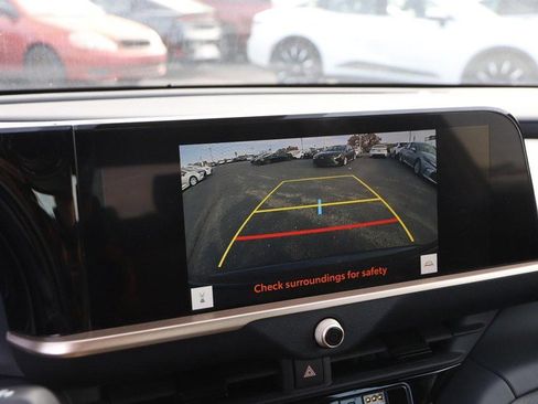 Used 2023 Toyota Crown image 16