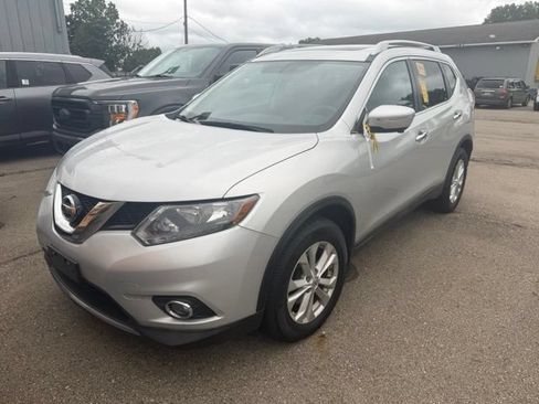 Used 2015 Nissan Rogue SV AWD/4WD image 1