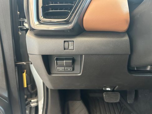 New 2025 GMC Canyon AT4 w/ Nightfall Edition image 25