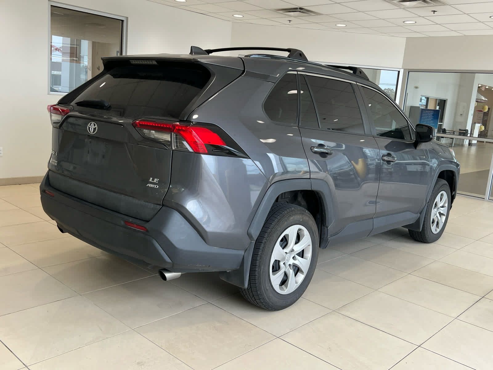 Used 2019 Toyota RAV4 LE w/ All Weather Liner Package AWD/4WD image 4