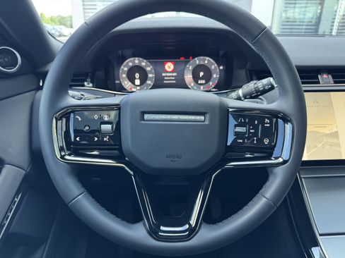 Used 2024 Land Rover Range Rover Evoque S AWD/4WD image 16