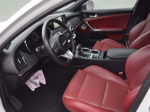 Used 2023 Kia Stinger GT-Line w/ Sun & Sound Package image 9