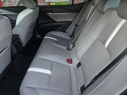 Certified 2026 Toyota Camry SE w/ Convenience Package FWD image 10