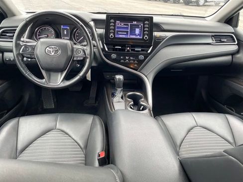 Used 2023 Toyota Camry SE FWD image 5
