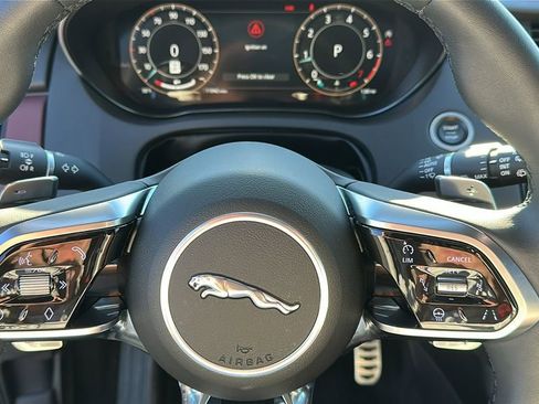 Used 2024 Jaguar E-PACE R-Dynamic SE image 10