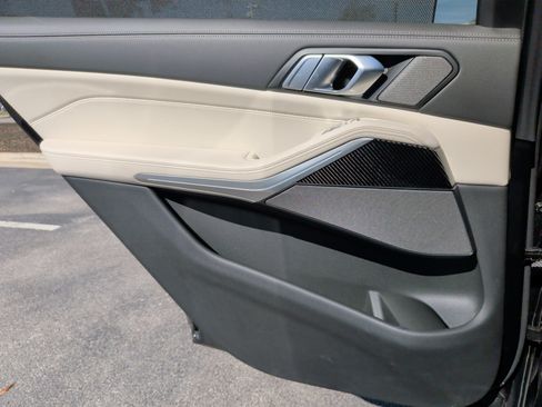 Certified 2024 BMW X7 M60i w/ Executive Package image 43