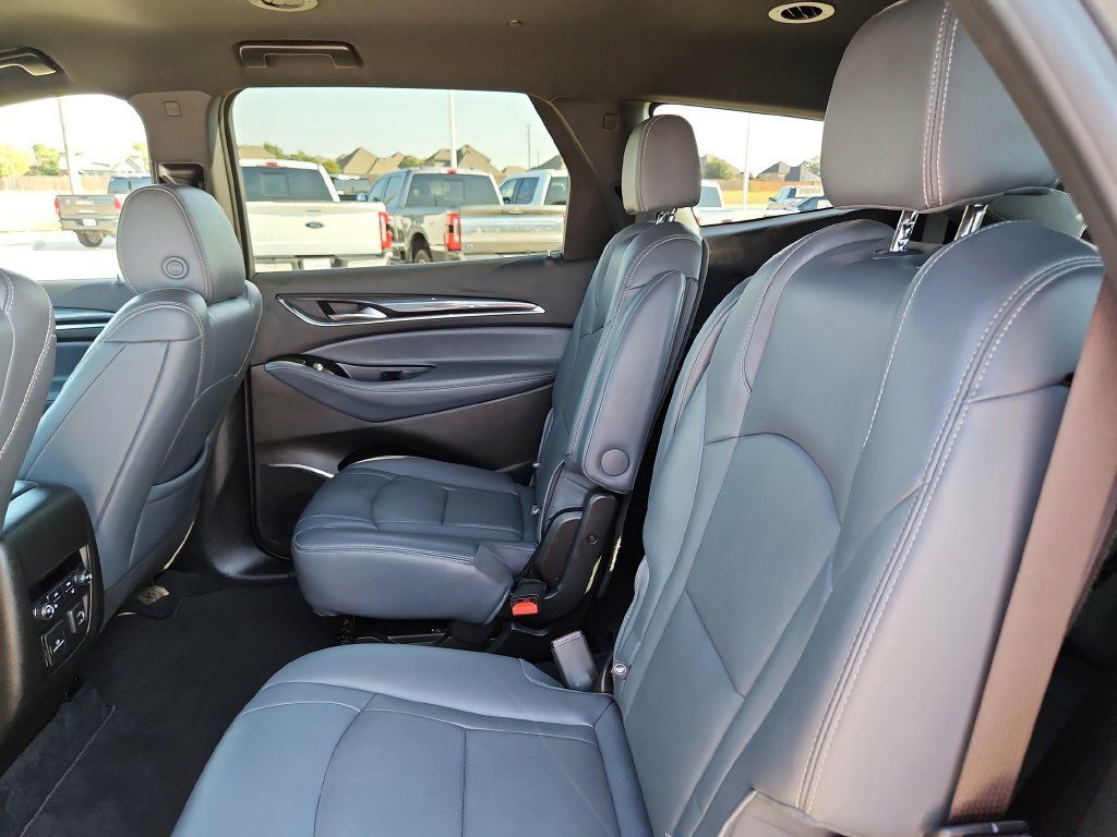 Used 2024 Buick Enclave Premium FWD image 15