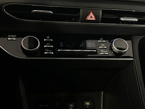 Used 2023 Hyundai Sonata Limited image 17