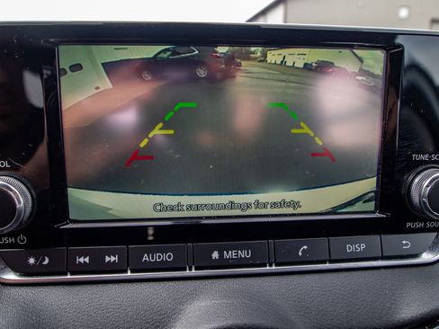 Used 2024 Nissan Sentra S image 17