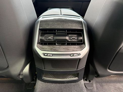 Used 2023 BMW 740i 740i image 31