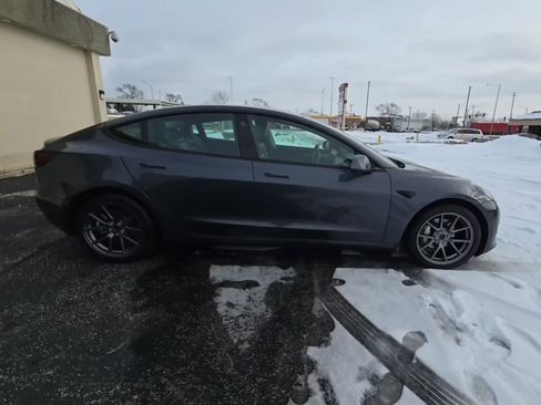 Used 2021 Tesla Model 3 Long Range image 4