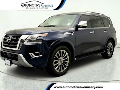 Used 2024 Nissan Armada Platinum w/ Captain's Chairs Package RWD image 1