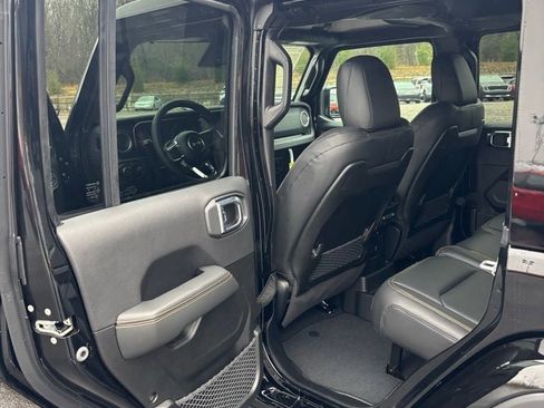 New 2026 Jeep Wrangler Unlimited Sahara image 16