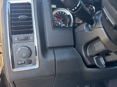 Used 2015 RAM 2500 Laramie image 28