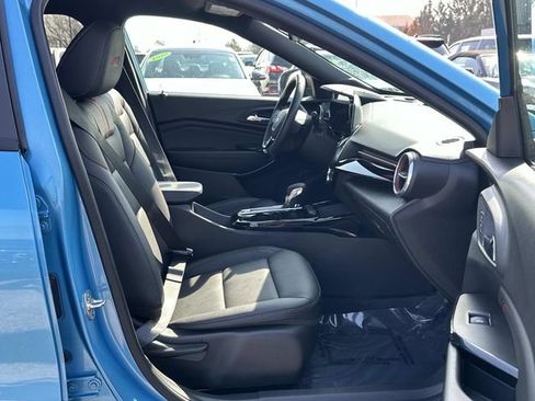 Used 2025 Chevrolet Trax RS image 20