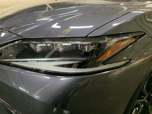 Used 2022 Lexus ES 300h F Sport image 29