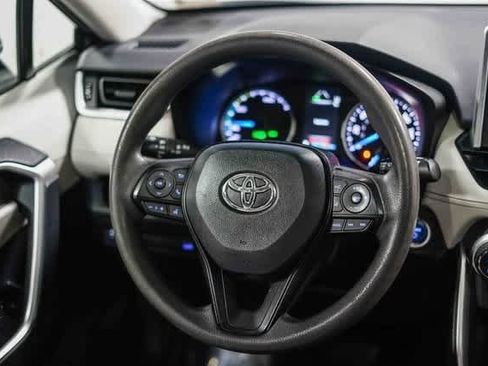 Certified 2019 Toyota RAV4 XLE image 18