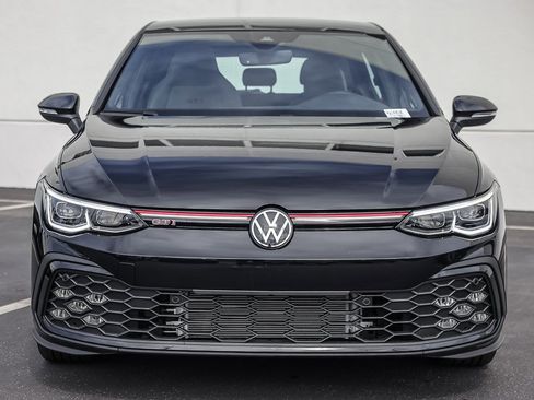 New 2025 Volkswagen GTI SE image 2
