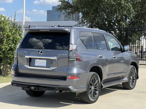 Used 2023 Lexus GX 460 Premium w/ Accessory Package AWD/4WD image 4