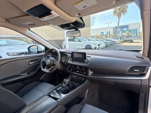 Used 2023 Nissan Rogue SV FWD image 24