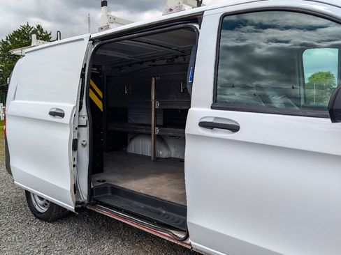Used 2022 Mercedes-Benz Metris image 14