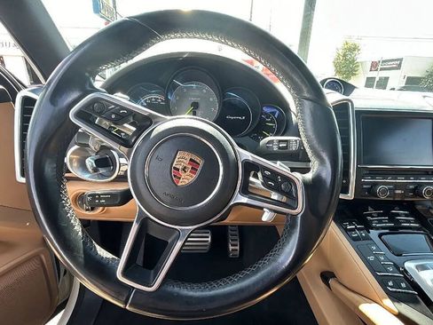 Used 2016 Porsche Cayenne S w/ Premium Package AWD/4WD image 29