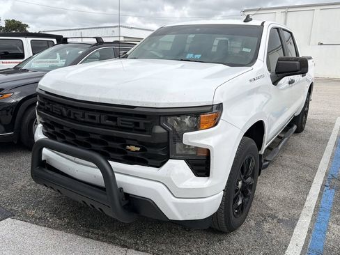 Used 2022 Chevrolet Silverado 1500 Custom AWD/4WD image 3