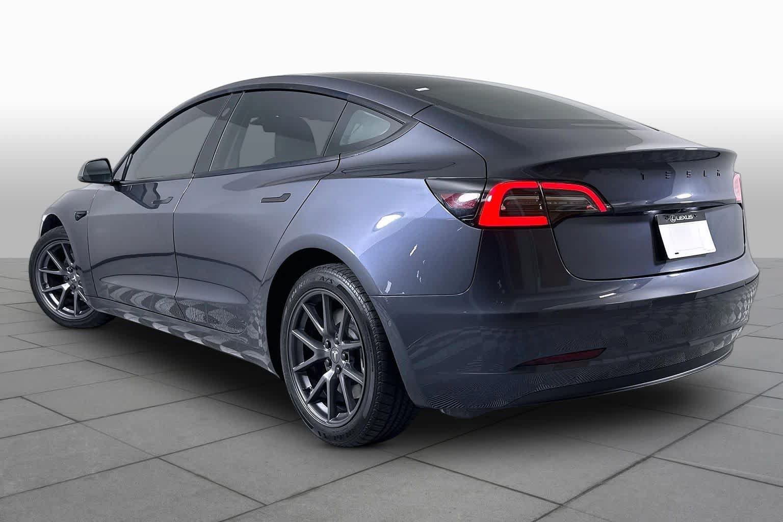 Used 2022 Tesla Model 3 RWD image 10