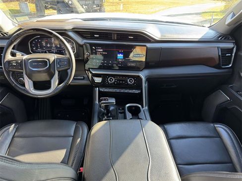 Used 2023 GMC Sierra 1500 Denali image 3