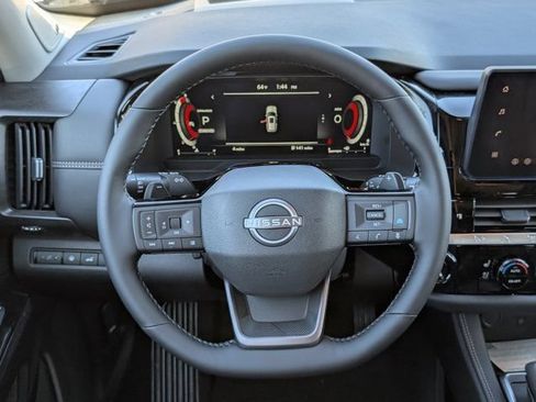 New 2026 Nissan Pathfinder Platinum FWD image 19