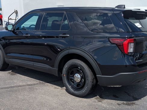 New 2025 Ford Explorer 4WD Police Interceptor image 4