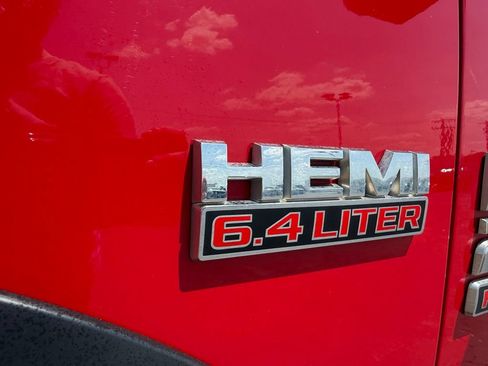 Used 2017 RAM 2500 Tradesman w/ Chrome Appearance Group AWD/4WD image 13