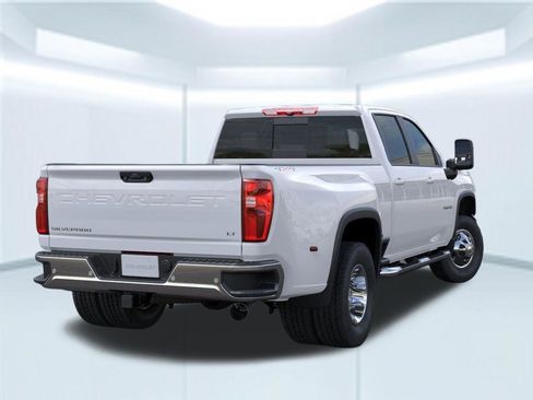 New 2026 Chevrolet Silverado 3500 LT w/ All Star Edition AWD/4WD image 6