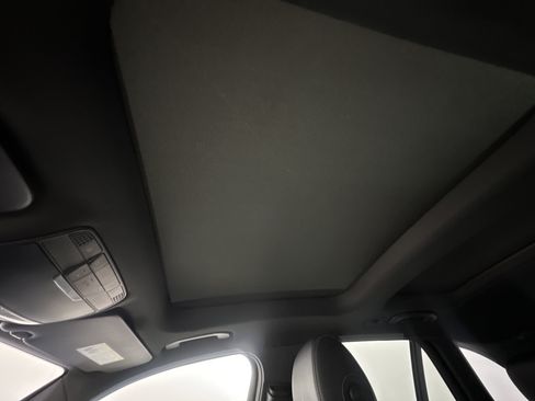 Used 2019 Mercedes-Benz GLC 300 4MATIC image 20