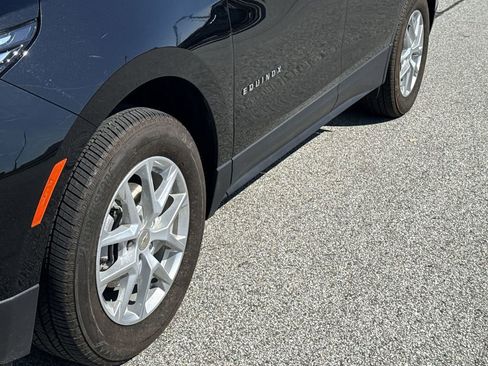 Used 2024 Chevrolet Equinox LT image 18