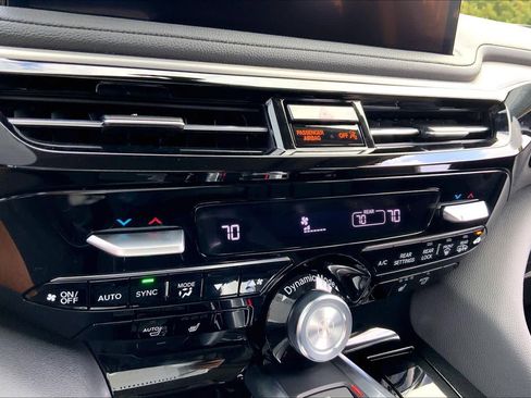 Used 2026 Acura MDX FWD image 33