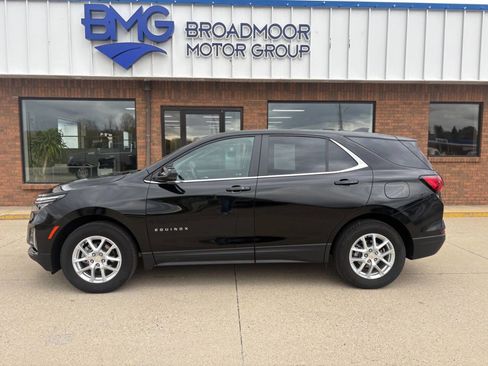 Used 2024 Chevrolet Equinox LT w/ LPO, Floor Liner Package AWD/4WD image 2