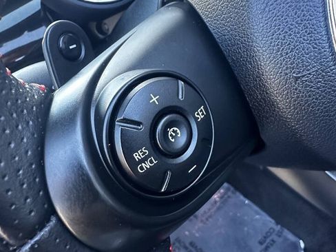 Used 2019 MINI Cooper S w/ Signature Upholstery Package FWD image 17